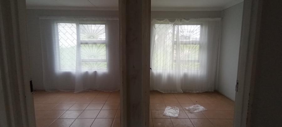 3 Bedroom Property for Sale in Sunnyridge Eastern Cape